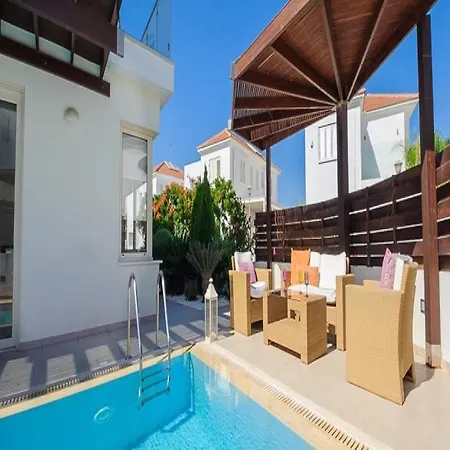 Oceanview Luxury 015 Hotel 3*